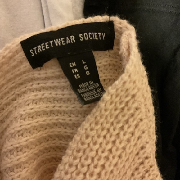 Open back knotted sweater - Picture 4 of 5